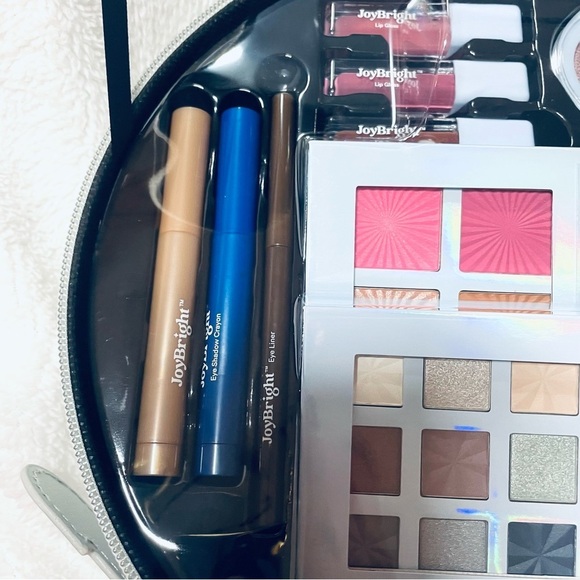 MAKEUP!  Ulta Beauty JoyBright Beauty Box – Disco Dreams Collection | NEW! 🪩💋 - Picture 8 of 15